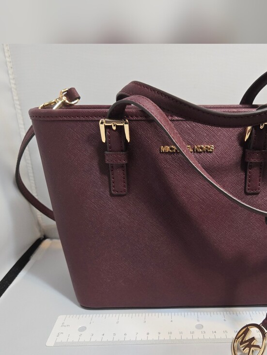 Michael Kors Handbags - Michael Kors Women's Jet Set Travel Saffiano Leather Tote